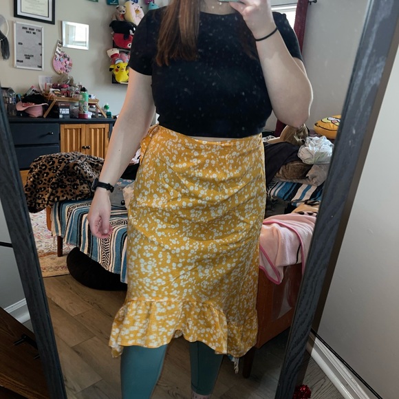 SHEIN Dresses & Skirts - Yellow floral skirt